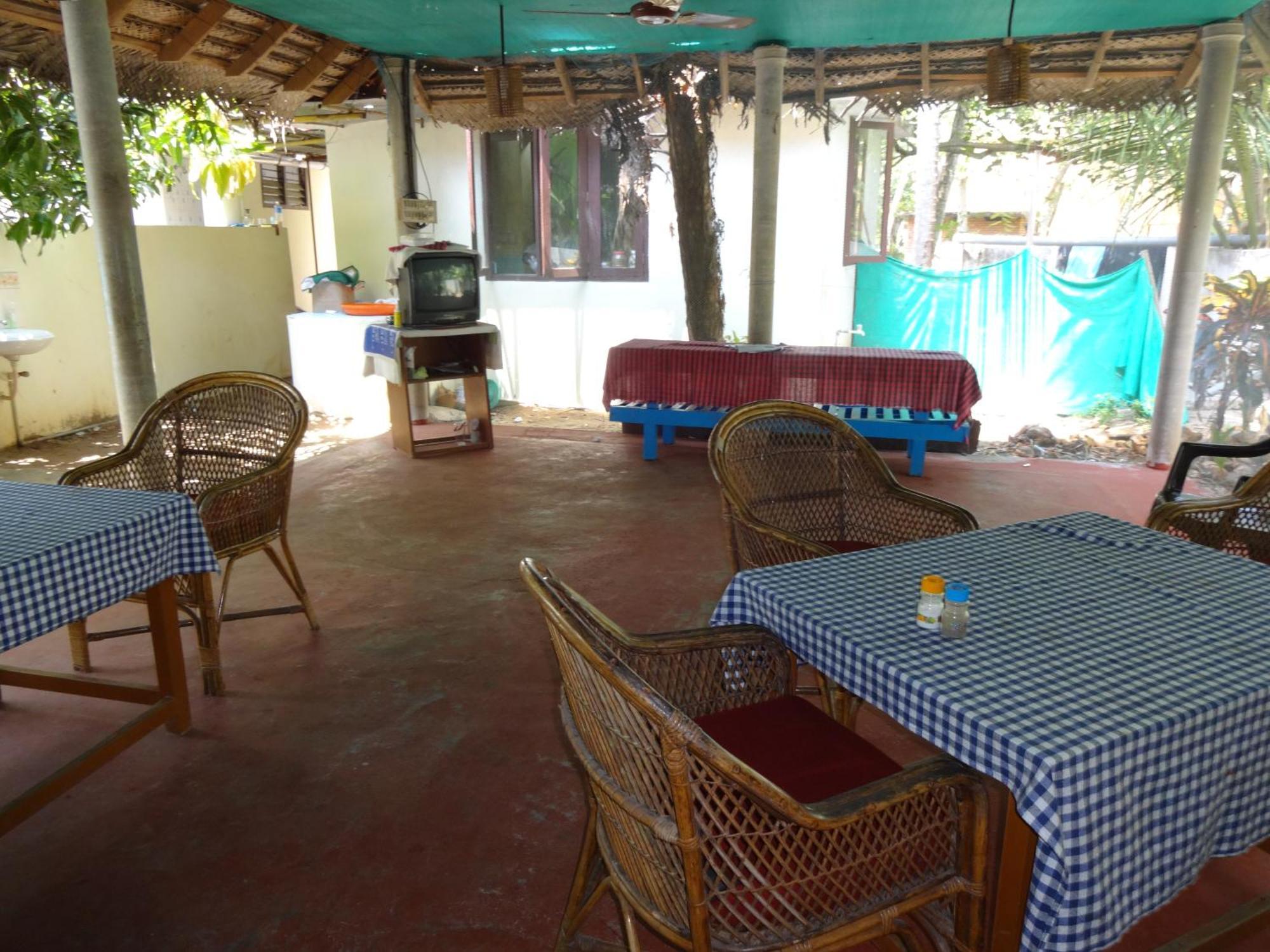 Hotel Thushara Kovalam Exterior foto